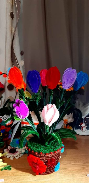 Flori din sarma plusata,lucrate e manual!