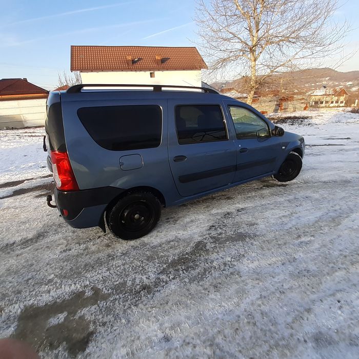 Vând dacia Logan mcv