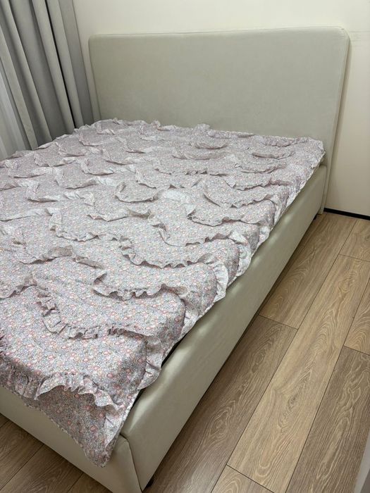 Кровать двухспальная