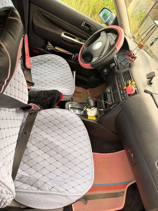 Срочно Продам машину Volkswagen Bora
