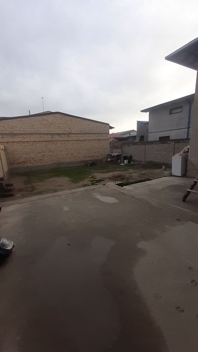 uy sotiladi keles kok terak avtodrom kochani ohirida