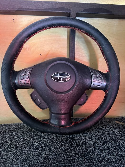 Предам Subaru руль и шлейф
