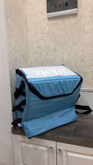 термокороб Wolt (удобная и вместительная)