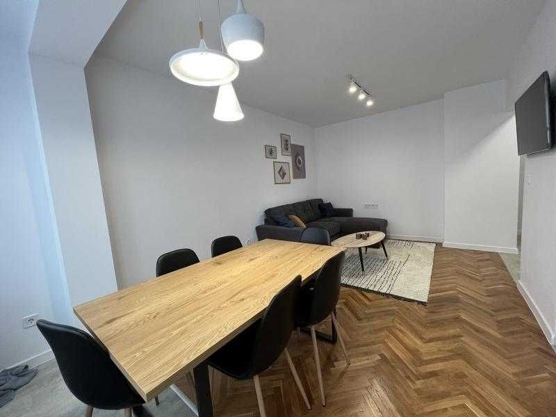 Дава се под наем Двустаен апартамент в Бургас, Лазур - 65 кв.м за 598.23 € - Снимка #1