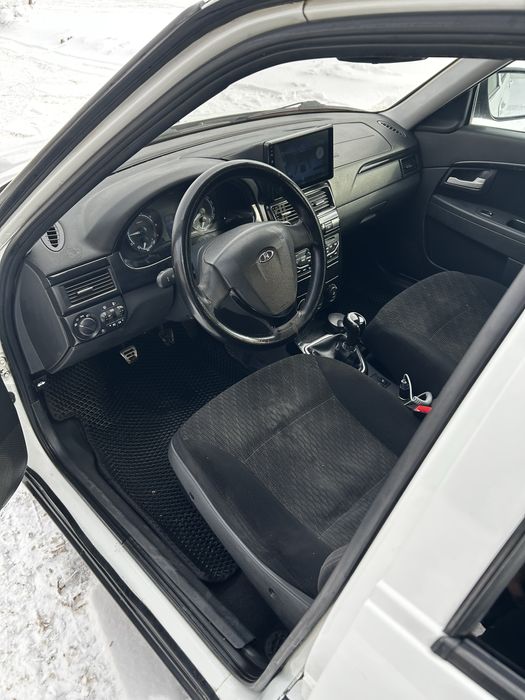 Продам приора 2 люкс в отличном состоянии,