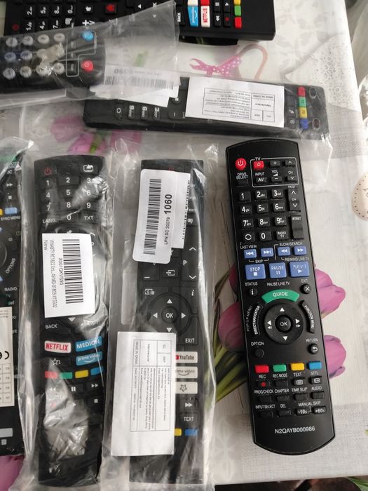 Lot telecomenzi, noi