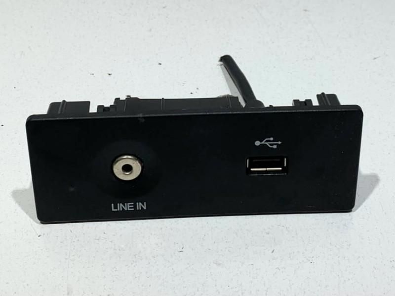 Priza USB / AUX Ford Focus 3