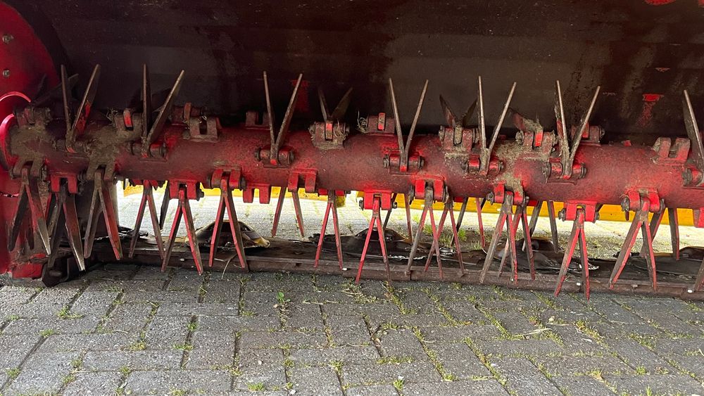 Pöttinger Kasilka, Claas Arion Case Puma, Belarus, John Deere tortadi