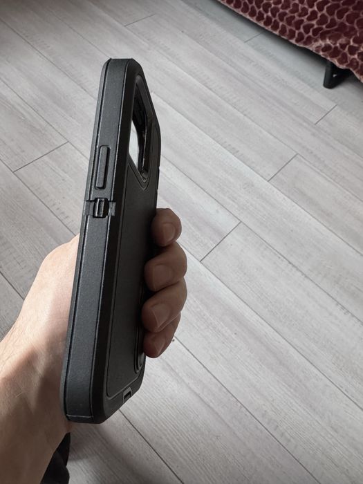 Продам чехол на Iphone 15pro 360