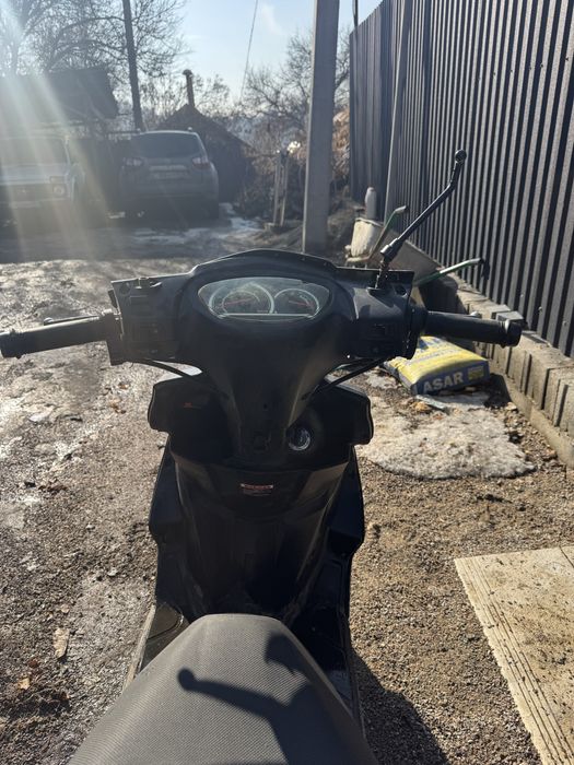 Продам мопед м8 про