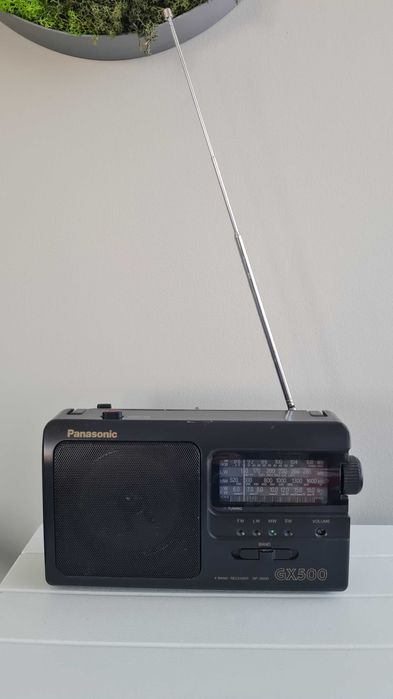 Panasonic RF-3500 – класическо преносимо радио