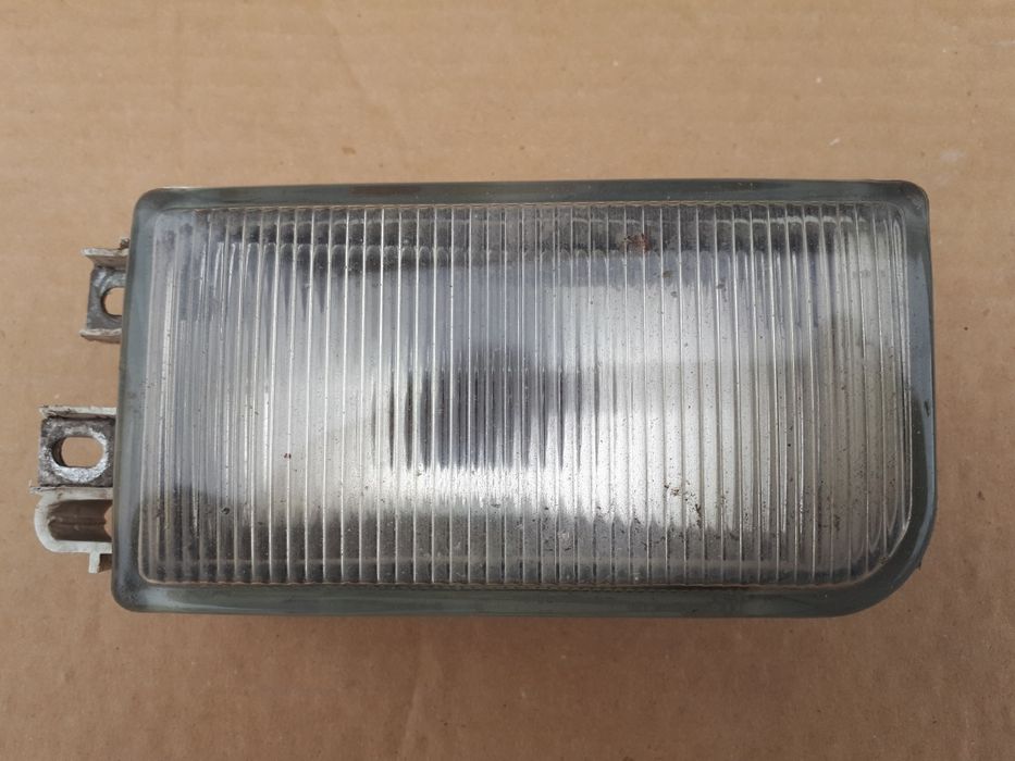 Туманка на Пассат В4.