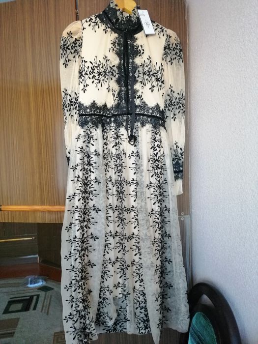 Продам    платье