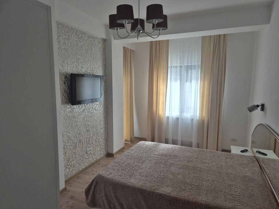 Închiriez apartament bloc nou!