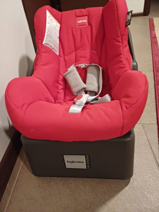Продам автокресло детское "Inglezina"