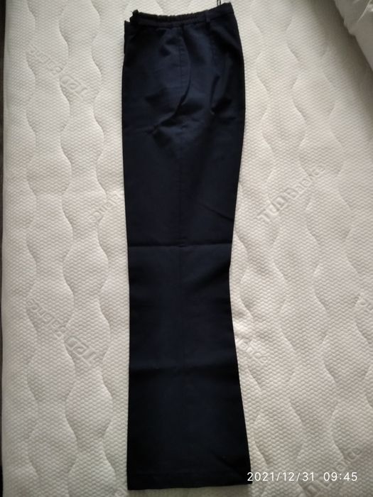 елегантен дамски костюм