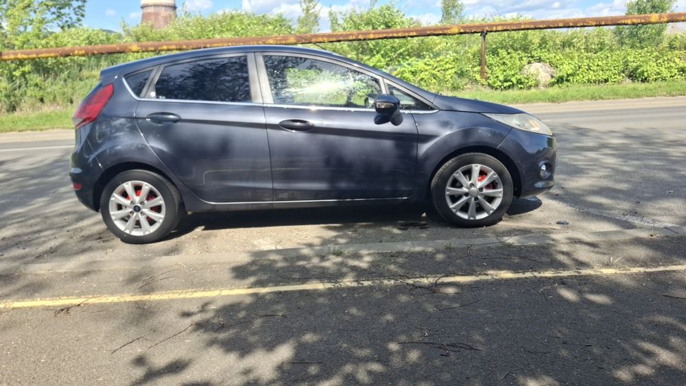 FORD Fiesta 2010 — imagine 3