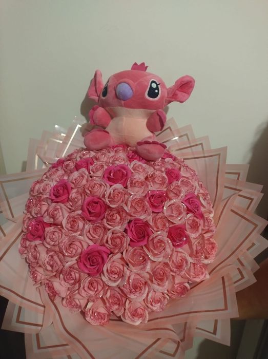 Buchete cu trandafiri de săpun parfumați