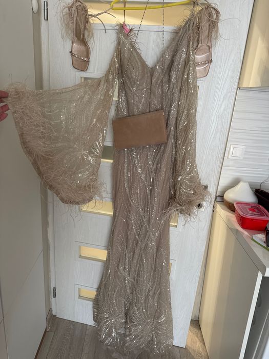 Модерна и шармантна бална рокля