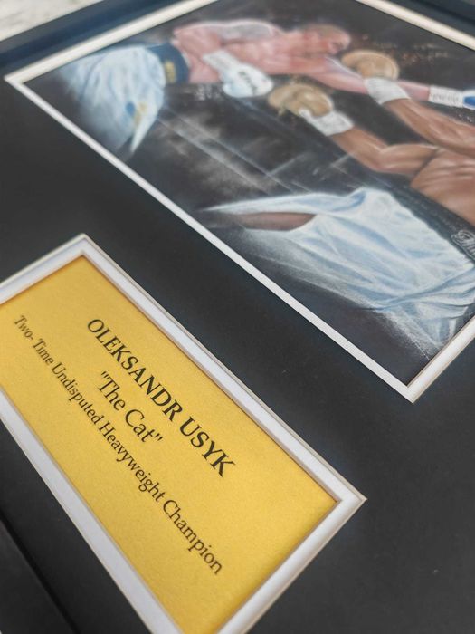 Oleksandr Usyk Mike Tyson memorabilia semnat autograf USYK box boxing