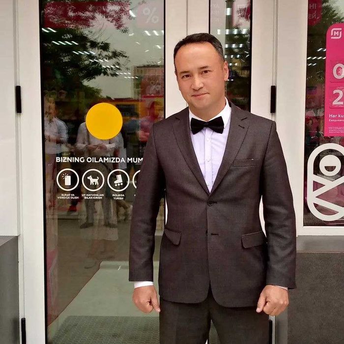 Ведущий Мансур Алимов