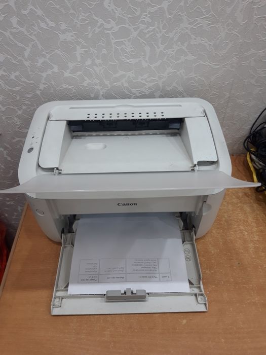 Продам принтер черно-белый, лазерный