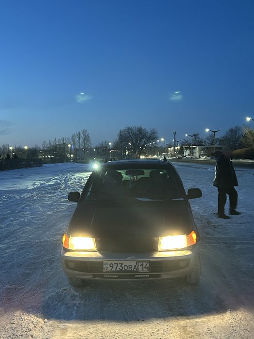 Mitsubishi Space Wagon