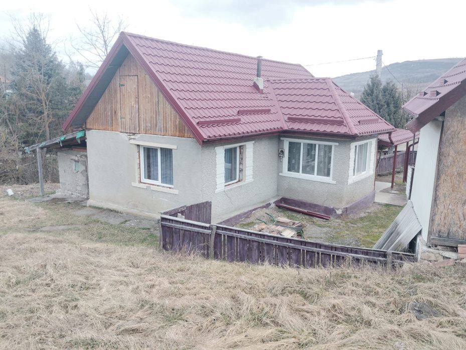 Vând casa in comuna Cornesti sat Lujerdiu