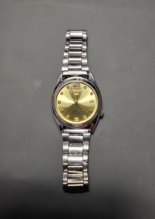 Часовник seiko 5