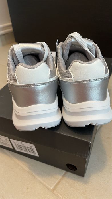 Sneakers Tommy Hilfiger 36