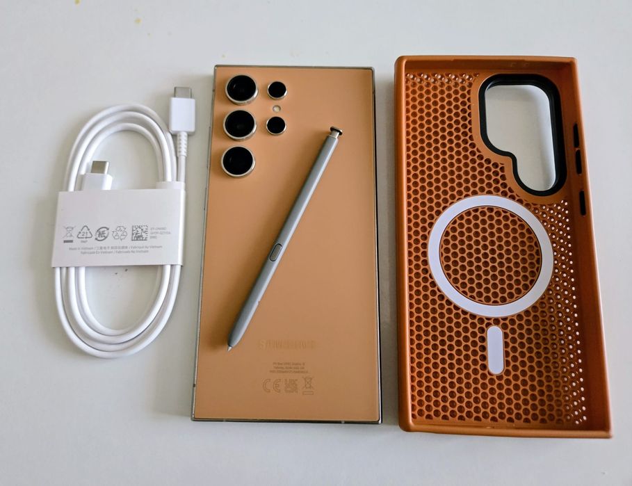 Samsung S24 Ultra impecabil