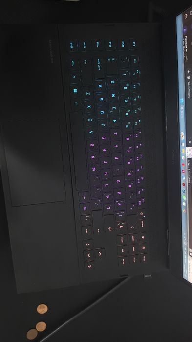 HP OMEN 17 – i9-13900HX / RTX 4090 16GB / 32GB RAM / 2TB SSD / QHD 240Hz