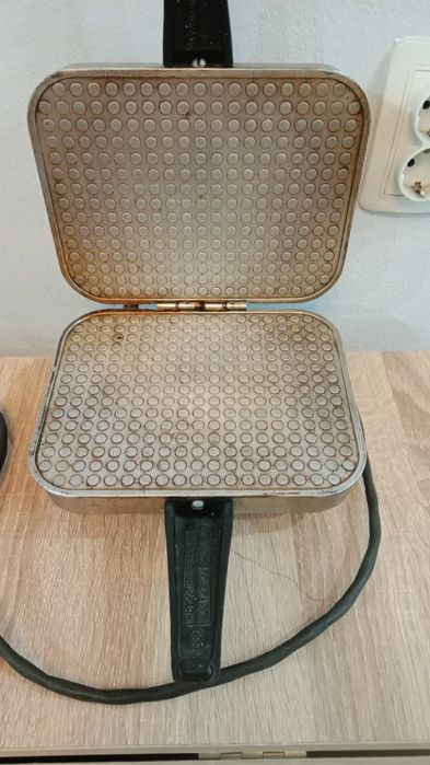 Вафельница советская продам