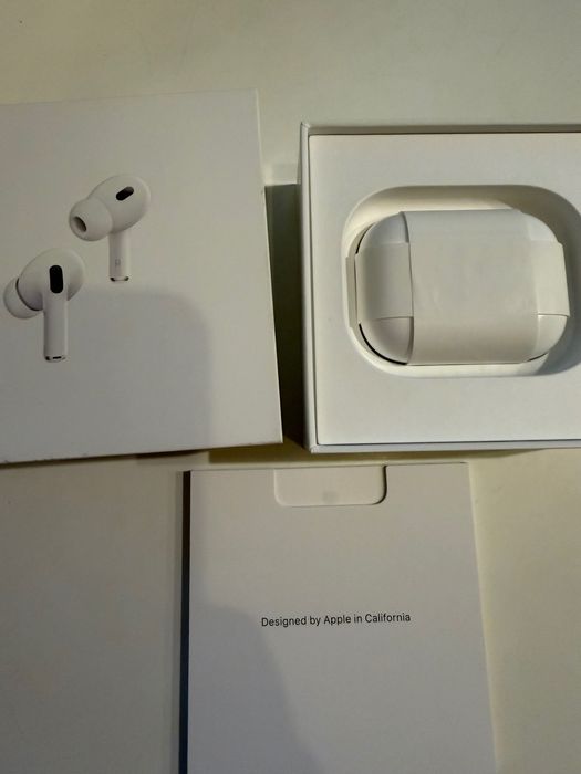 «Bose» оригинал новые наушники куплены в США! Продаются недорого