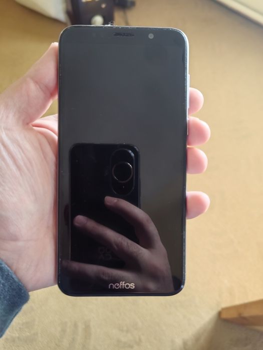 Смартфон. neffos