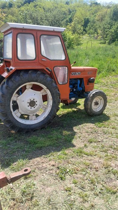 Vind sau schimb tractor fiat 450 2manete ambriaj pe priza servodirectie