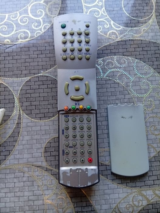 ,Продам телевизор LG