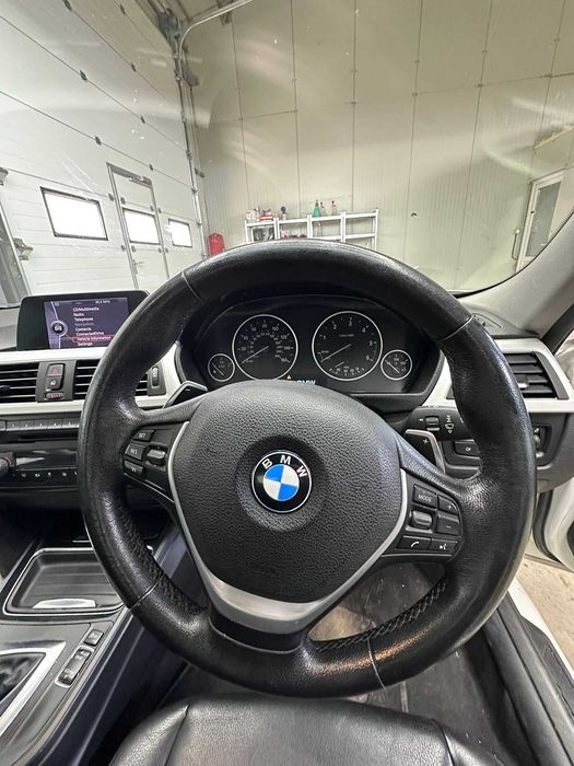 Dezmembrez BMW f30  2.0 2012-2014