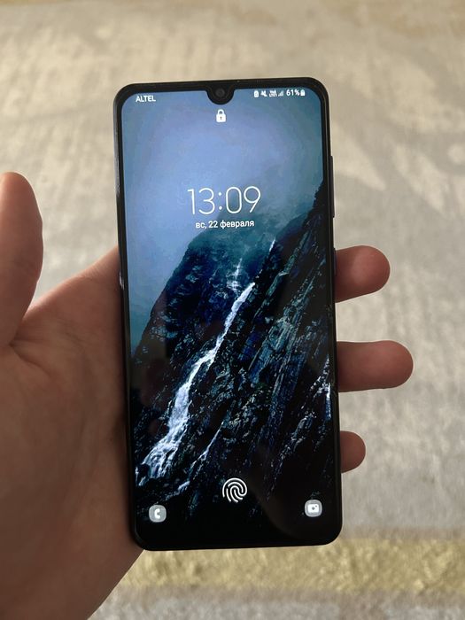 Продаю Samsung A31 срочно