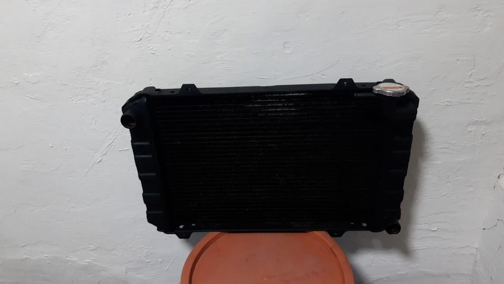 Радиатор  и запчасти на     Дамас