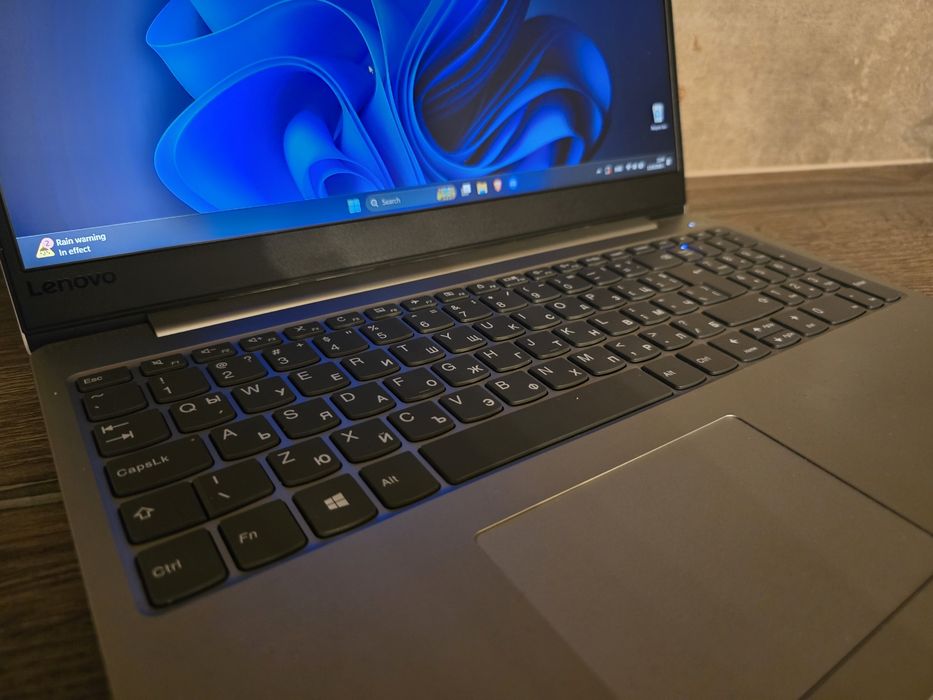 Lenovo IdeaPad 330S – Ryzen 3, 8GB RAM, 256GB NVMe SSD + 1TB HDD