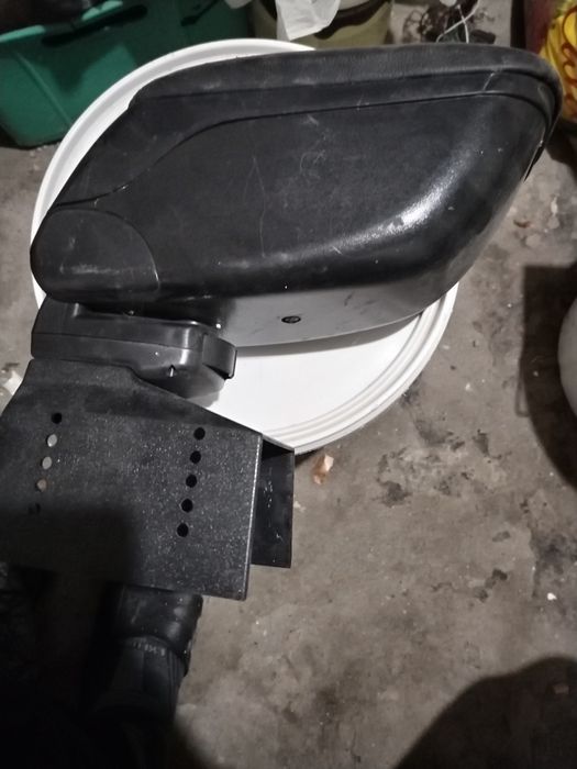 Лакътник за х5 до 2005