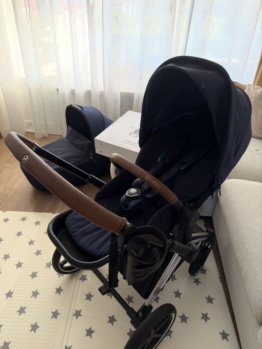 Cybex Priam 4 - Комплект - Кралско синьо - Chrome с перфектна кафява кожа на бебешката количка