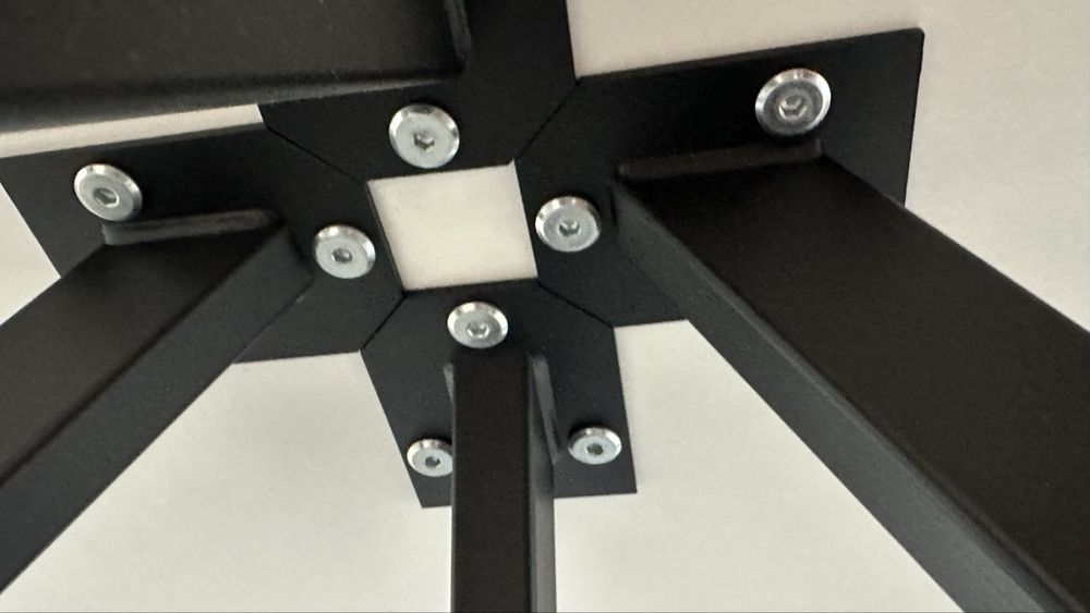 Продам круглый стол