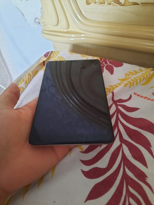 Продам планшет срочно