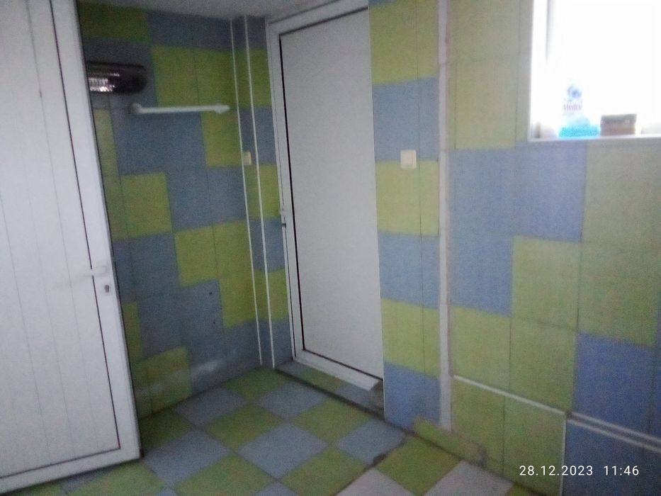 продавам магазин и фризьорски салон