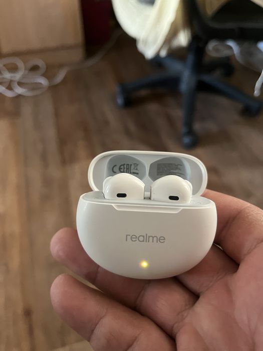 Срочно продам Realme buds T01