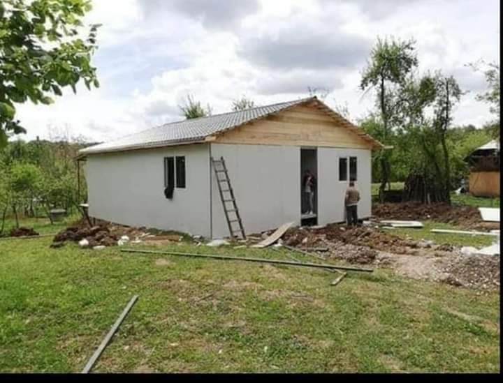 Vand casa modulară din container 9x6m