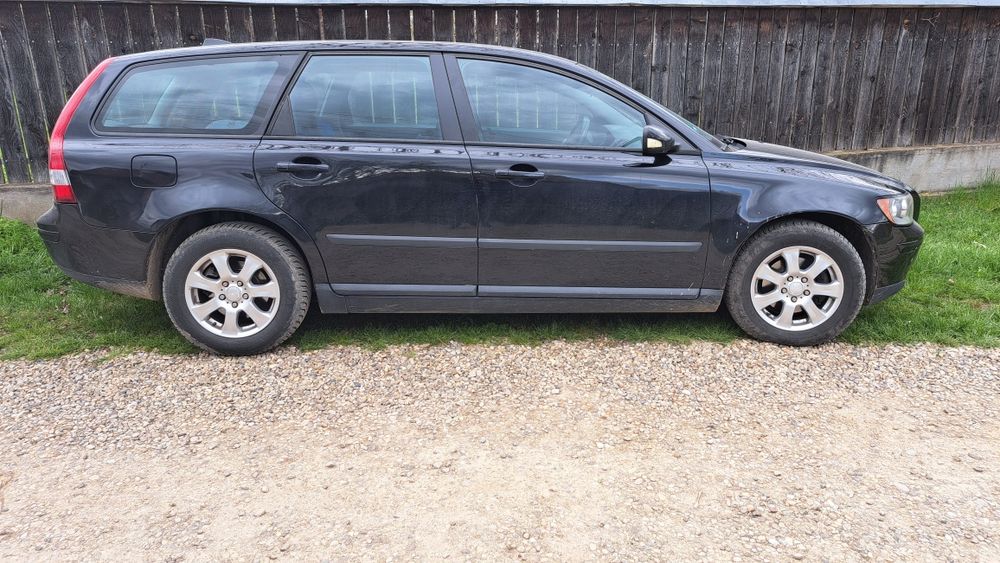 Vând volvo v50 1.8 benzină