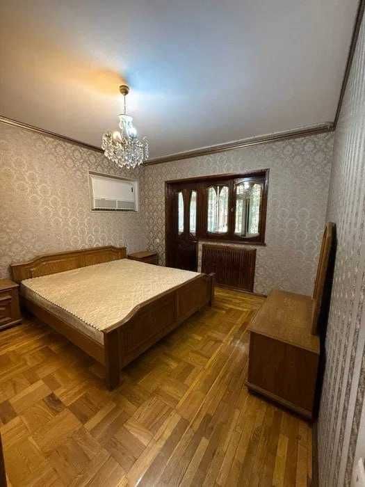 4-комнатная на Дархане, спецплан, кирпич `